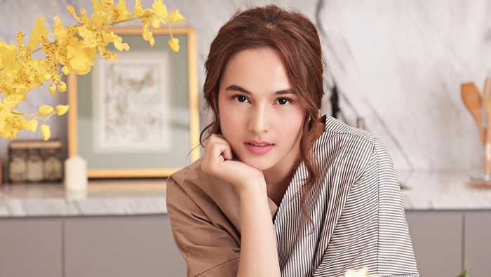 Cantik dan sporty munkin cukup untuk menggambarkan Chelsea Islan saat berolahraga. Seperti apa sih olahraga pilihan si cantik Chelsea?
