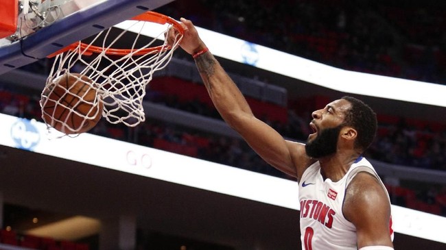 FOTO: Aksi Bintang NBA di Pengujung Babak Reguler