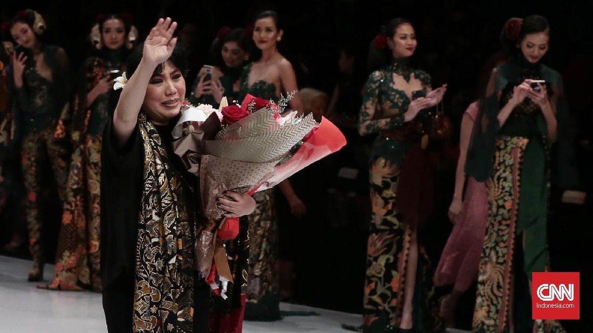 FOTO: 'Cerita Kain' 29 Tahun Anne Avantie
