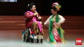 Waldjinah, dari Ratu Kembang Katjang ke Ratu Keroncong