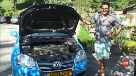 VIDEO: Kisah Dua Tahun Keliling Dunia Pakai Mobil Listrik