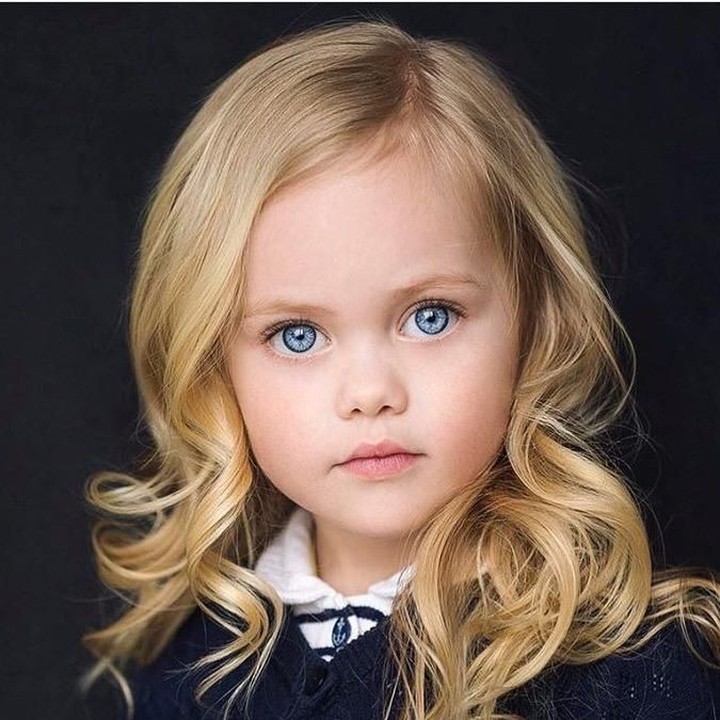 <p>Kenalkan, Bun, balita asal Rusia ini bernama Violetta. Viola nama panggilannya. (Foto: Instagram/ @viola_dima_official)  </p>