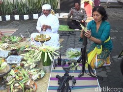 Tumpek Landep Menurut Hindu di Bali: Makna dan Perkembangannya