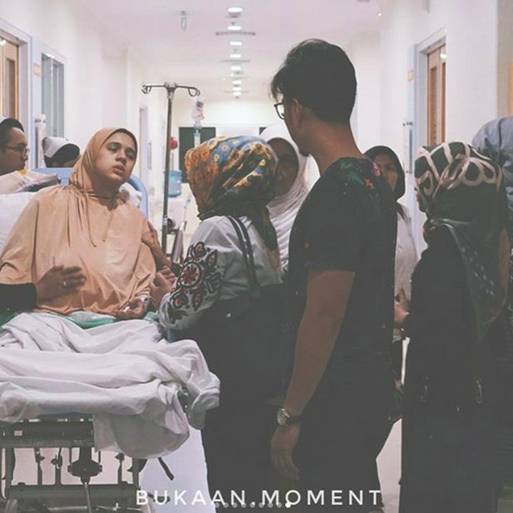 <p>Setelah lebih dari 12 jam merasakan kontraksi dan progress bukaan kurang memuaskan, Gina akhirnya memutuskan menjalan operasi caesar. (Foto: Instagram/ @missnyctagina)</p>
