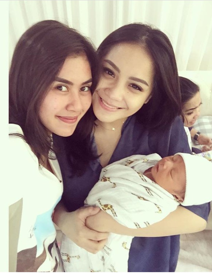 Akur dan Kompaknya Nagita Slavina dengan Adik Iparnya, Syahnaz