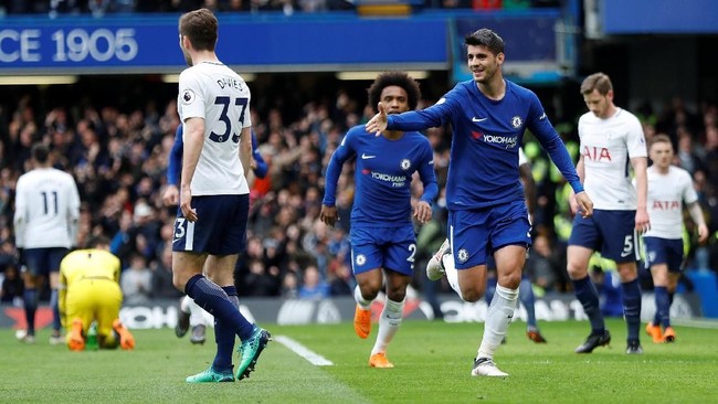 Chelsea berhasil kalahkan Tottenham Hotspur lewat adu penalti dalam laga lanjutan leg kedua semifinal Piala Liga Inggris, Jumat (25/1) dengan skor 4-2.