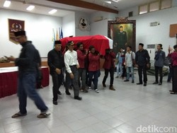 Daftar Tokoh yang Wafat Akibat Corona di Awal Juli