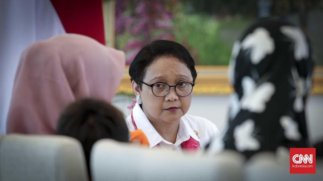 Pemerintah Indonesia melalui Kemlu berharap Presiden AS Donald Trump tak menyerang Suriah karena bisa membahayakan keselamatan WNI.