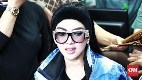 Tiket Rp25 Juta Diklaim Ludes, Syahrini Jual Kategori Baru