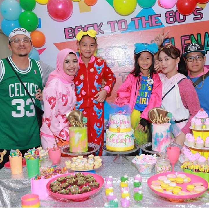 <p>Ini adalah ulang tahun Aleesya, putri Engku Emran yang ke-9. Inilah ulang tahun pertama Aleesya bersama Bunda Laudya Cynthia Bella. (Foto: Instagram @laudyacynthiabella)</p>