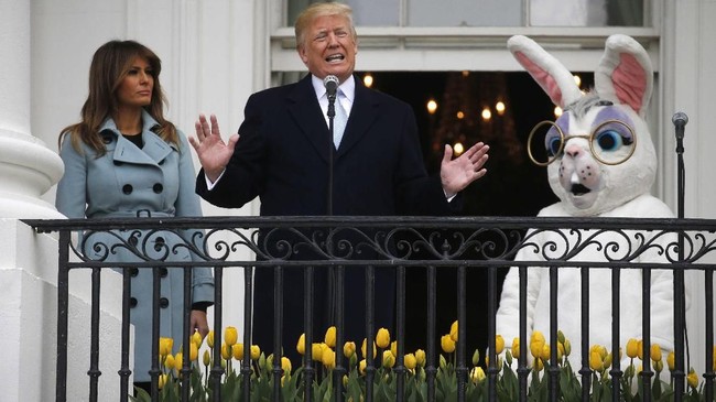 Presiden Amerika Serikat, Donald Trump, meminta dukungan negara-negara terutama dari negara sekutu untuk pencalonan Paman Sam jadi tuan rumah Piala Dunia 2026.
