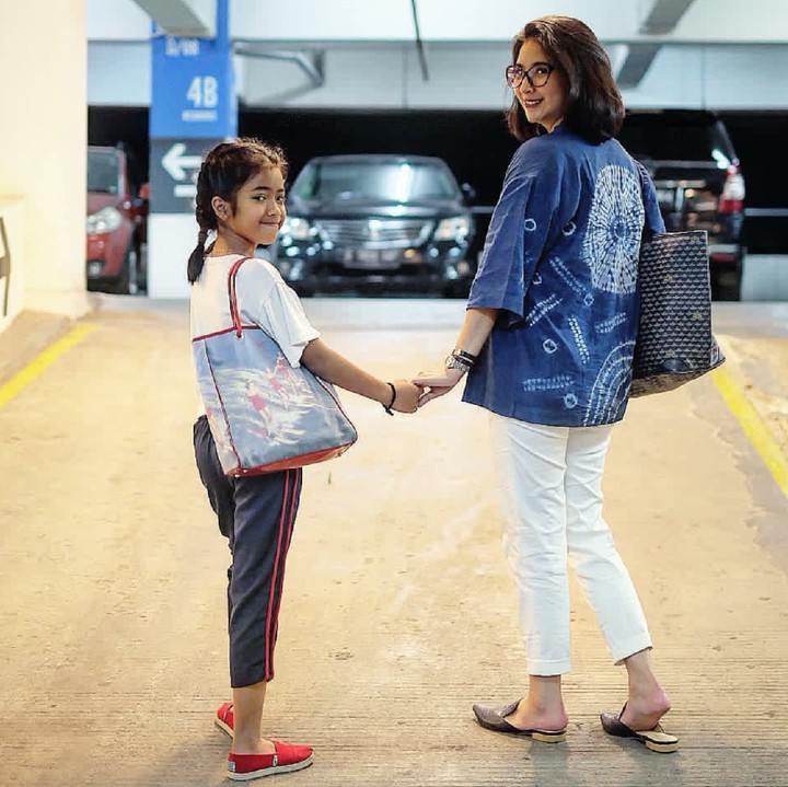 <p>Mom and daughter goals ya. (Foto: Instagram/novitaangie)</p>