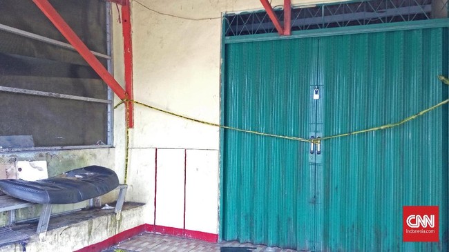 Tiga orang lain meregang nyawa, setelah sebelumnya lima nyawa melayang usai menenggak miras oplosan racikan pedagang bernama RS.