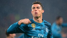 LeBron James Puji Gol Salto Ronaldo