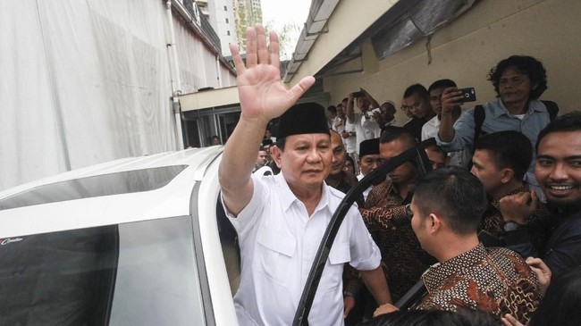 Ketua Umum Prabowo Subianto mengaku tak keberatan untuk bertemu dengan Puan Maharani dan menganggapnya sebagai sahabat.