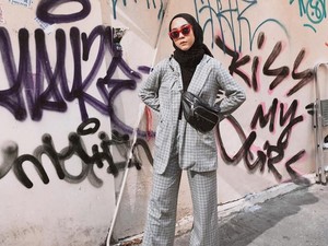 Gaya Ini Nge-Hits di Kalangan Hijabers: Tampil Formal dengan Blazer