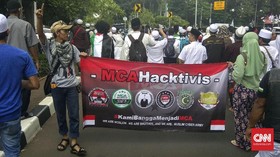 Spanduk Muslim Cyber Army Terbentang di Aksi 64