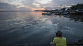 Berwisata di Teluk Balikpapan Kini Tinggal Kenangan