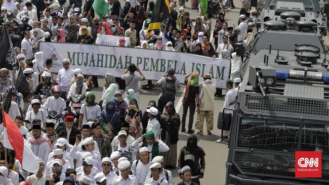 Reuni Aksi 212 yang bakal digelar di Monas diduga hanya menjadi ajang menyiarkan dakwah khilafah yang diusung HTI dan bertentangan dengan Pancasila.