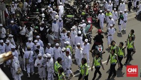 Massa Aksi 64 Demo soal Sukmawati, Polisi Terapkan Lawan Arus