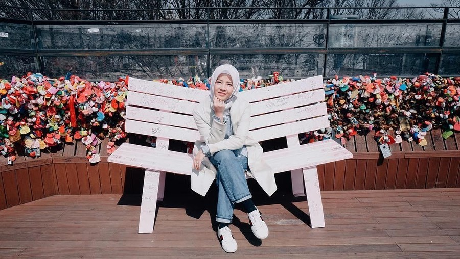 Gaya Hijab Natasha Rizki di Korea