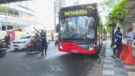 Naik Suroboyo Bus, Bayar dengan Sampah