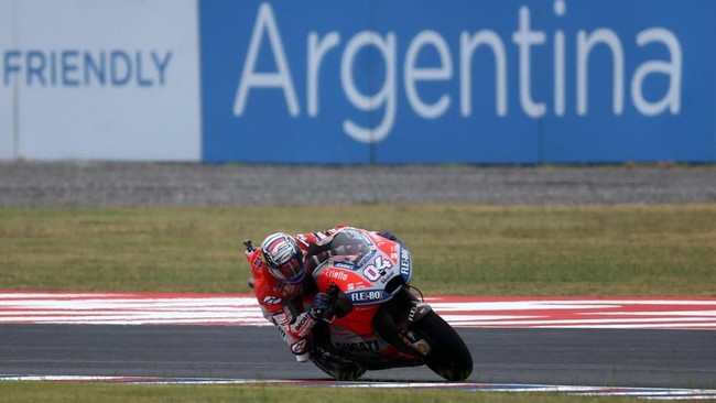 Andrea Dovizioso menyebut Marc Marquez seharusnya bisa meraih hasil maksimal di MotoGP Argentina bila ia tampil tenang.