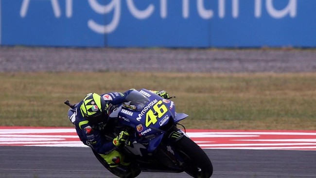 Pebalap Repsol Honda Marc Marquez tetap menjadikan Valentino Rossi sebagai salah satu pebalap yang diwaspadai pada balapan MotoGP Amerika Serikat.
