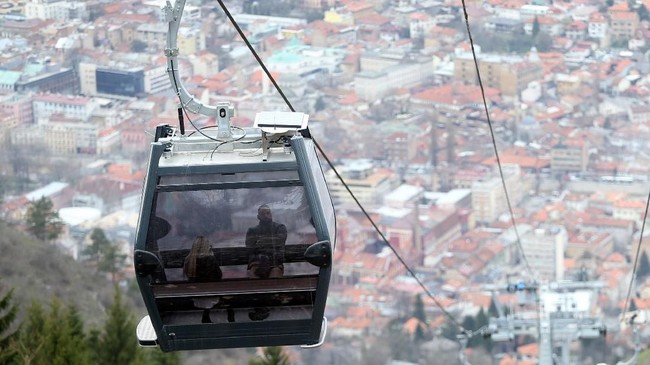 BPTJ menyatakan proyek kereta gantung (cable car) untuk memecahkan kemacetan di jalur Puncak, Jawa Barat telah dilirik oleh investor dari Prancis.