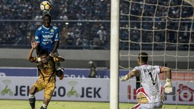 Arema vs Persib Imbang 2-2