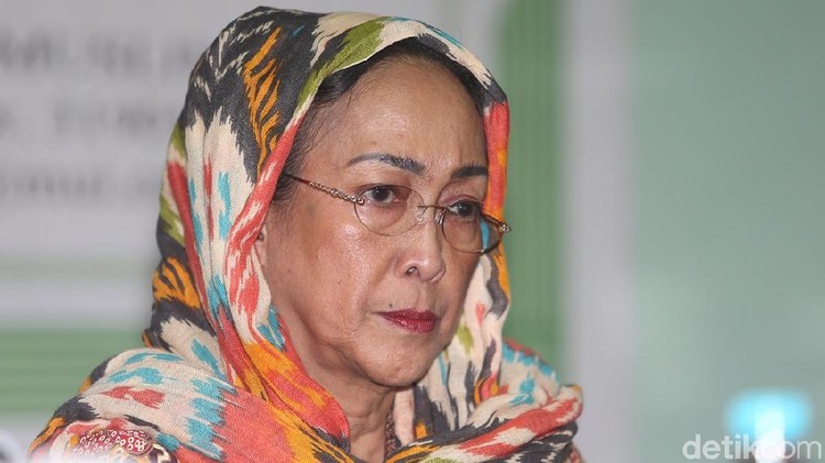 Sukmawati Soekarnoputri dipolisikan usai membandingkan Soekarno dengan Nabi Muhammad.