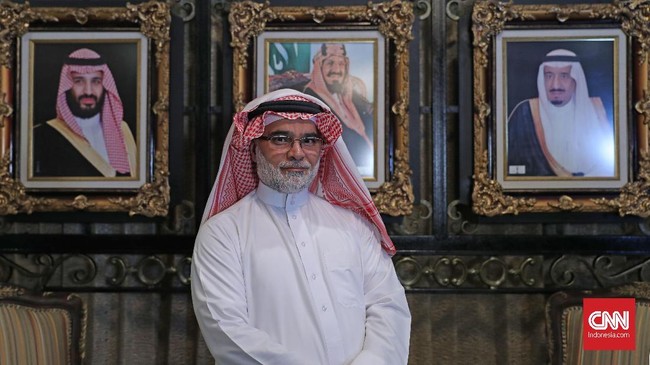 Duta Besar Arab Saudi untuk Indonesia, Osama bin Mohammed Abdullah Al Shuaibi, menyebut Saudi dapat menjalin hubungan diplomatik dengan Israel dengan syarat.