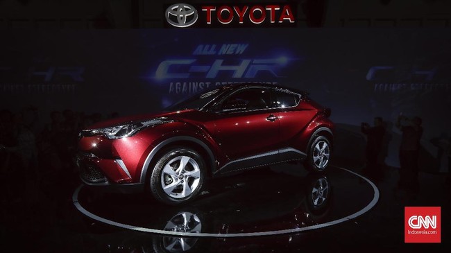 Munculnya komparasi C-HR dengan HR-V ditanggapi oleh PT Toyota-Astra Motor (TAM) selaku agen pemegang merek (APM) Toyota di Indonesia.
