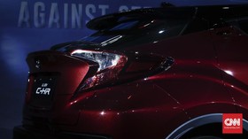 Toyota 'Sunat' Fitur Canggih C-HR di Indonesia