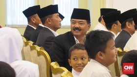 <i>Selfie</i> dan Juru Foto Dadakan Para Pembantu Jokowi