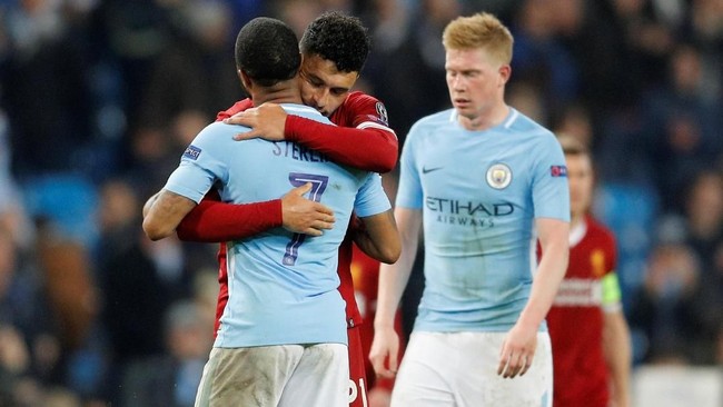 FOTO: Liverpool Paksa Manchester City Bertekuk Lutut