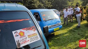 Kader Wajib Naik Angkot ke Lokasi Rakornas Gerindra