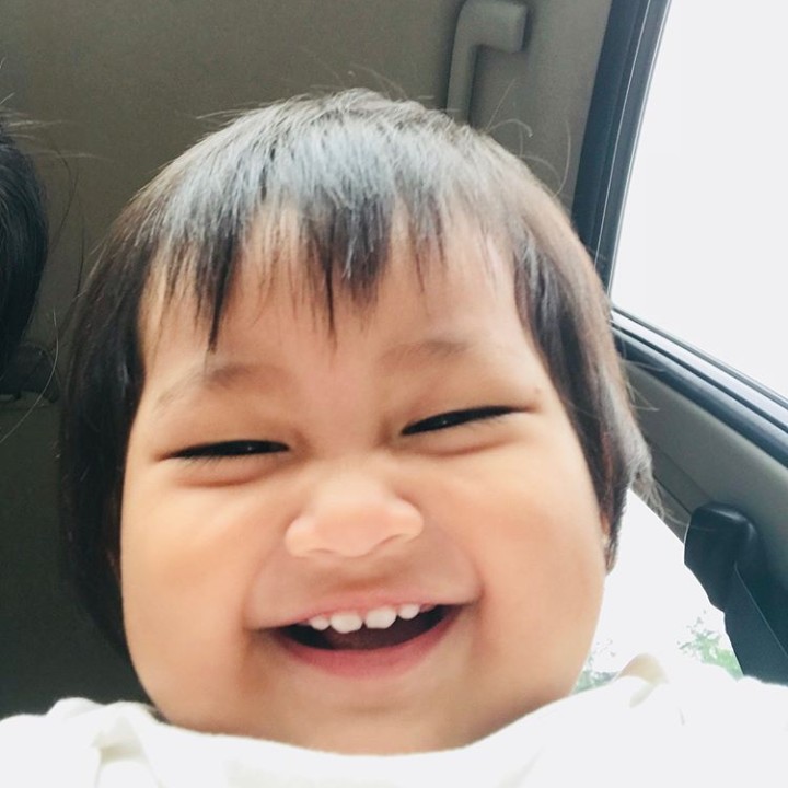 <p>Itu pipi atau bakpau ya? Hi-hi-hi. (Foto: Instagram @aleshamilenachalik)</p>