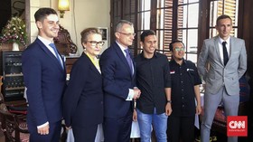 Egy Maulana Vikri Jadi Daya Tarik Turis Asing di Kota Tua