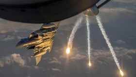 Jet Tempur AS F-15 Jatuh di Okinawa