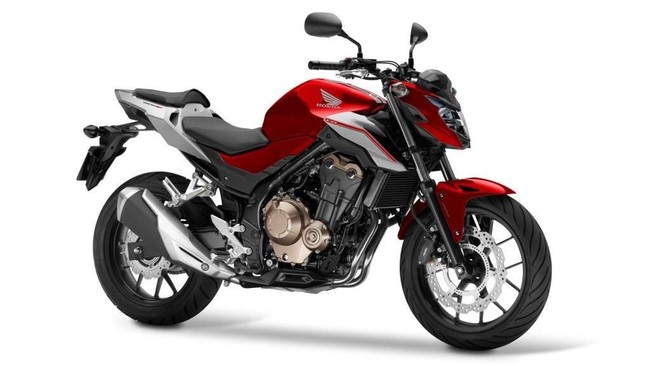 Penyegaran itu meliputi warna baru untuk keempat motor tersebut. Sementara mesinnya menggunakan model lama yang diakui masih mumpuni.