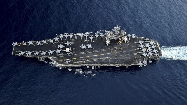 AS mengirim armada kapal induk dan pesawat pembom ke Timur Tengah untuk menekan Iran tidak menyerang pasukan dan sekutu mereka.