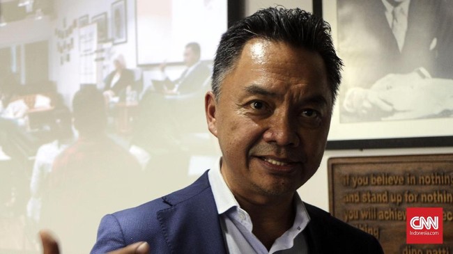 Bantuan untuk korban PHK dari para WNI yang bekerja atau menetap di luar negeri (diaspora) baru diberikan ke 15 orang penerima.