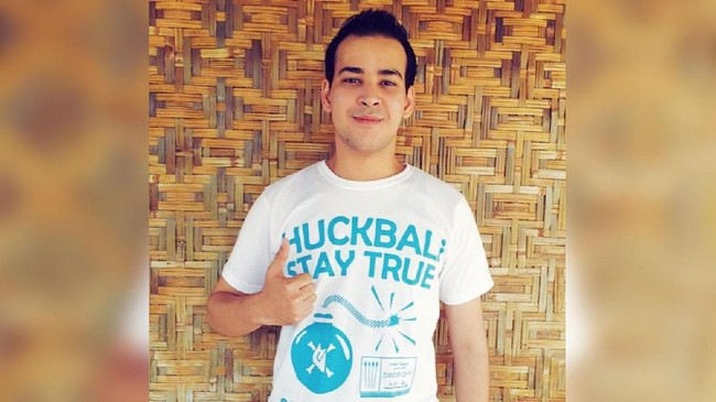 Artis Riza Shahab ditangkap atas kepemilikan narkotika di apartemen kawasan Jakarta Selatan. Riza mengonsumsi narkotika kandungan metamfetamin dan amfetamin.