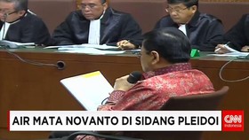 Air Mata Setnov di Sidang Pleidoi