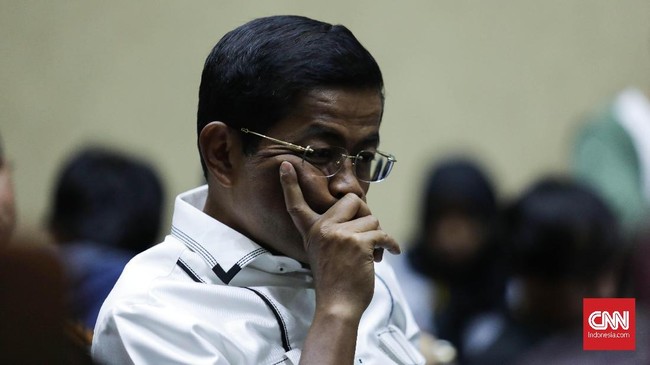 Idrus Marham yang biasa datang ke sidang Setya Novanto kini tak hadir dalam pembacaan vonis hakim dalam kasus e-KTP.