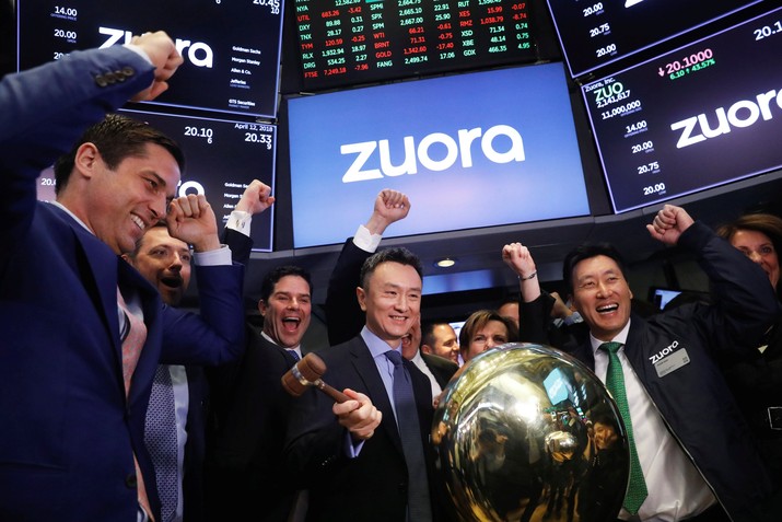 Founder and CEO of Zuora, Tien Tzuo, takes part in the company's IPO on the floor of the New York Stock Exchange shortly after the opening bell in New York, U.S., April 12, 2018.  REUTERS/Lucas Jackson