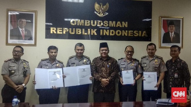 Lembaga pengawas pelayanan publik Ombudsman RI mendapati temuan pungutan liar dalam pelayanan Surat Tanda Lapor Kehilangan di 11 kantor polisi di Jakarta.