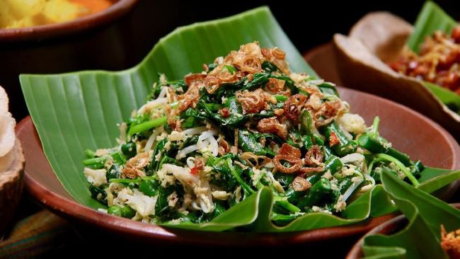 5 Resep Urap Sayuran Yang Enak Ala Rumahan