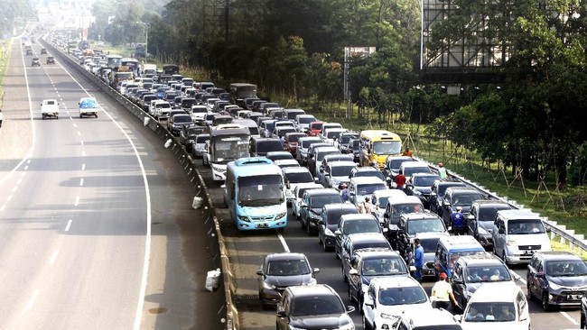 Polisi bakal memberlakukan sistem buka tutup akses ke lokasi wisata di DKI Jakarta selama libur Lebaran, salah satunya demi mengontrol jumlah pengunjung.